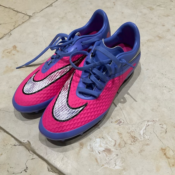 Nike Hypervenom Phelon Soccer Cleats - Picture 2 of 5